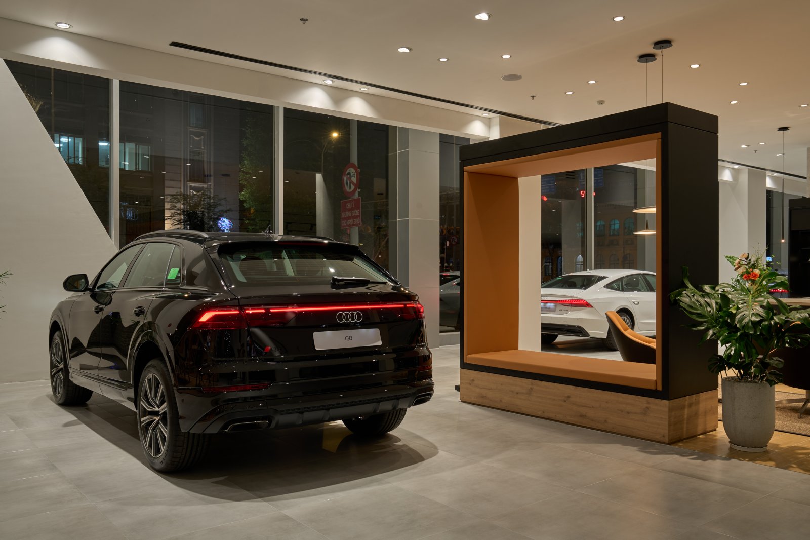 audi showroom05