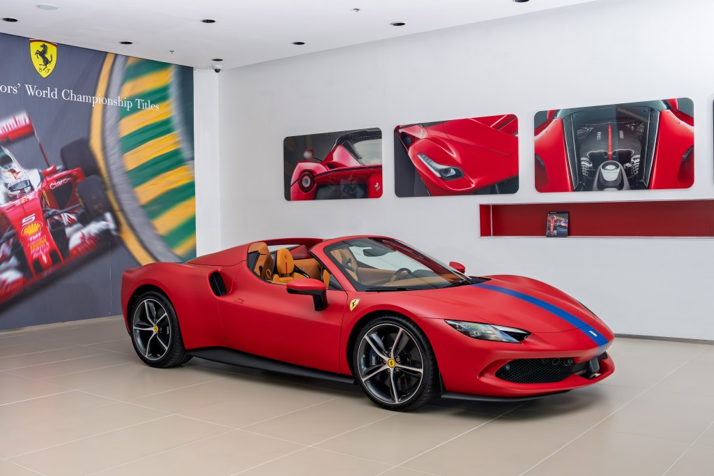 ferrari-autoblog-02