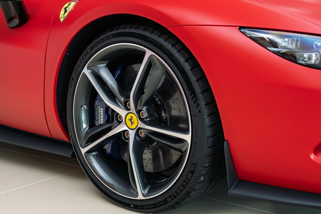 ferrari-autoblog-04