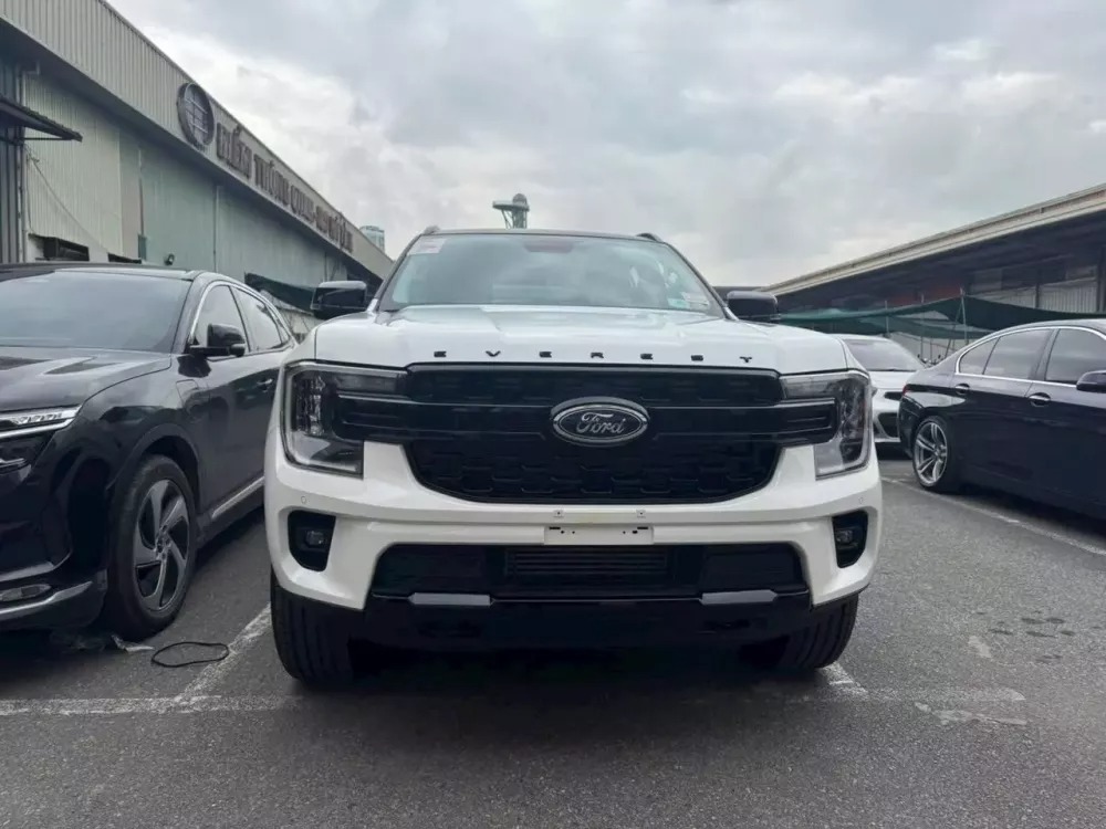 ford-everest-sport-dac-biet-3-f4
