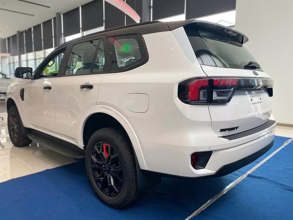 ford-everest-sport-dac-biet-5-a1