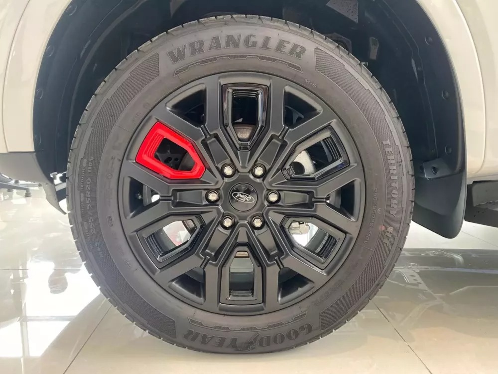 ford-everest-sport-dac-biet-8-ef