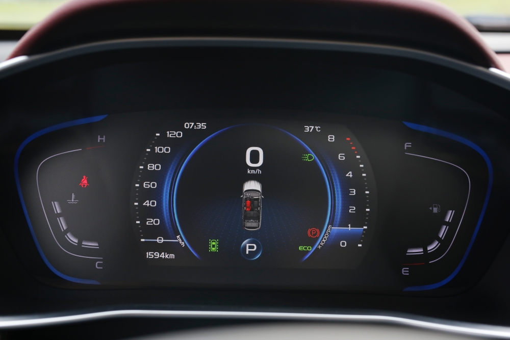 Geely Coolray 26
