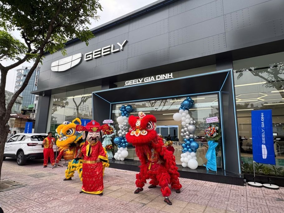 geely4