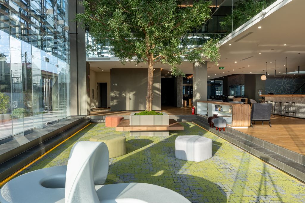 mazda showroom_101225_12