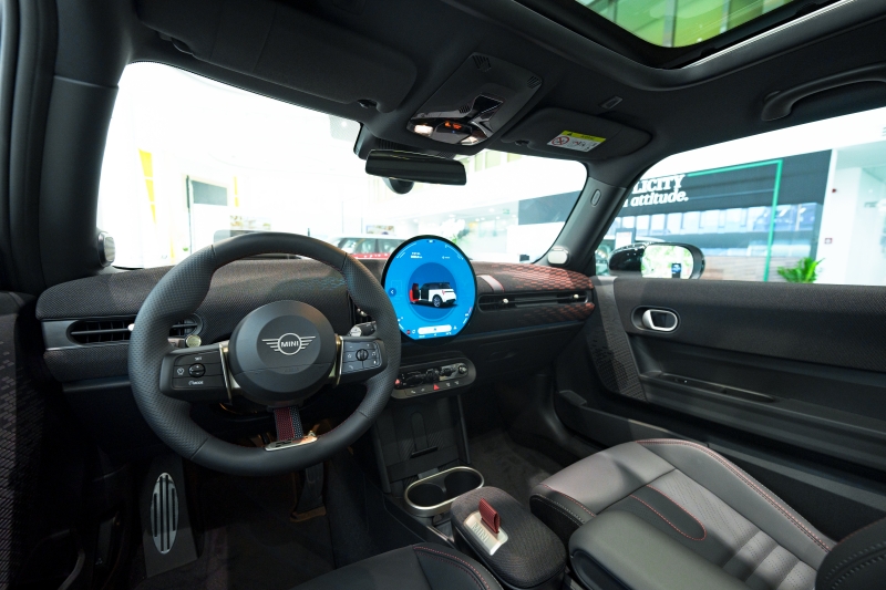 MINI-JCW-32