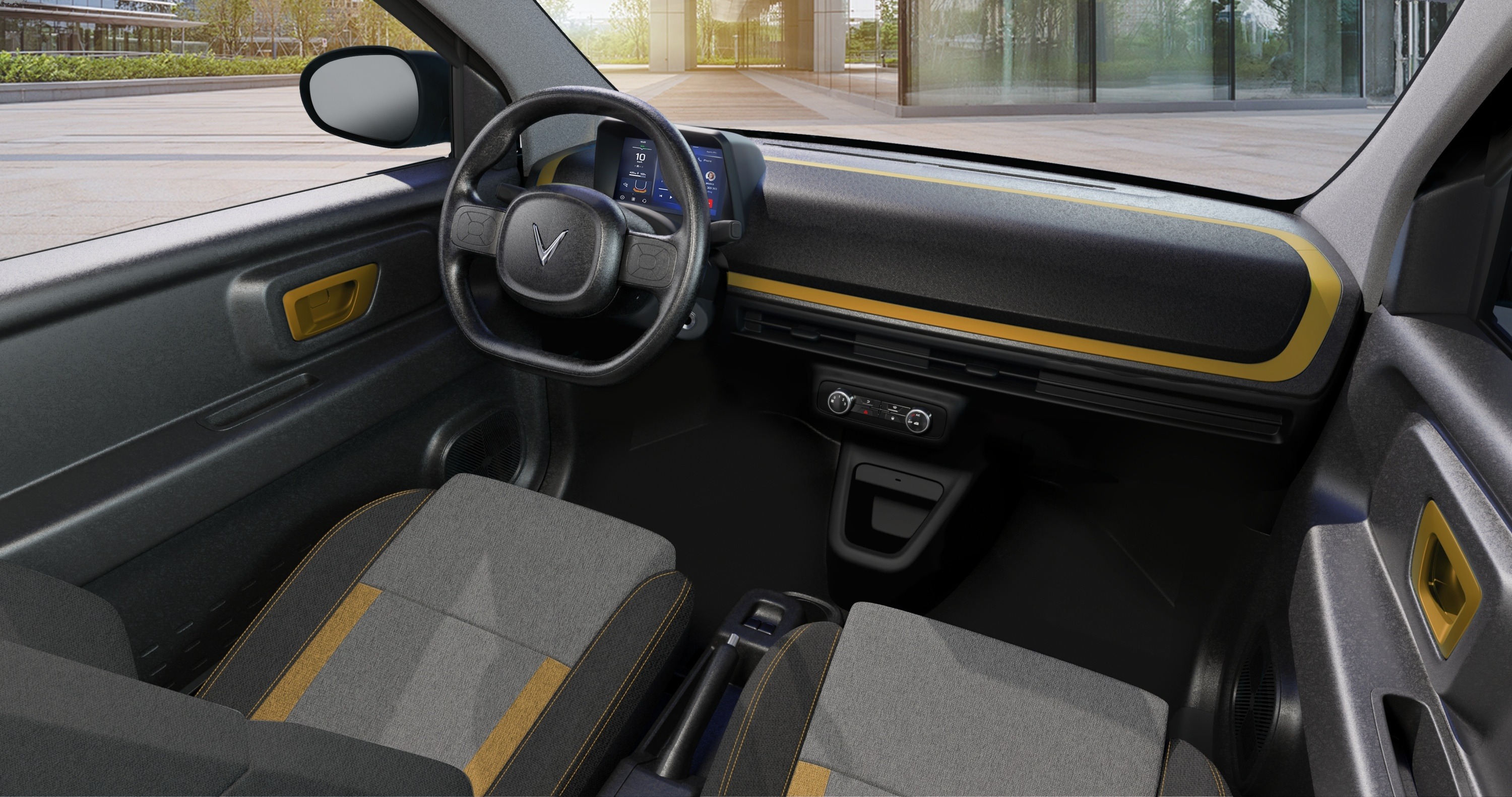 Minio_Green_Interior_1st_Row_Yel