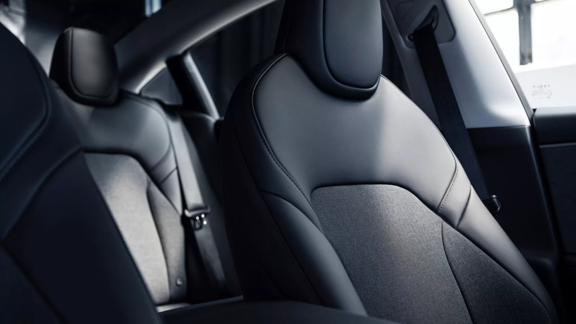 model3standard92-copy-2048x1152