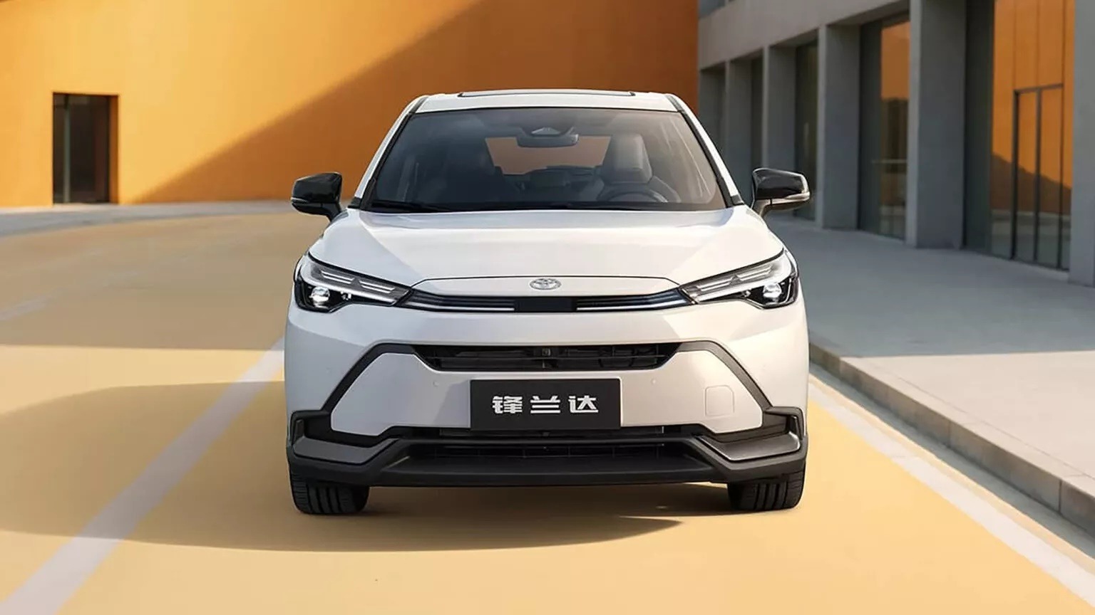toyota-corolla-cross-ban-trung-q (1)-1