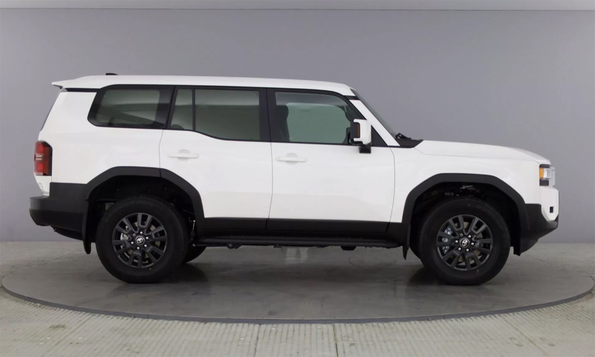 Toyota-Land-Cruiser-Prado-2-83-7