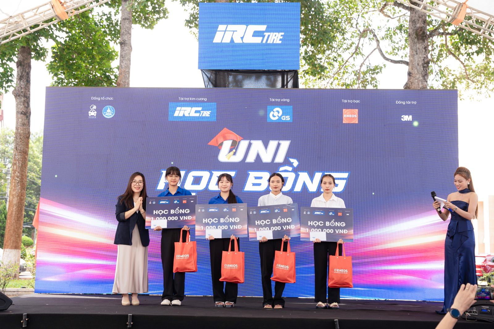 uni care day-autoblog-01