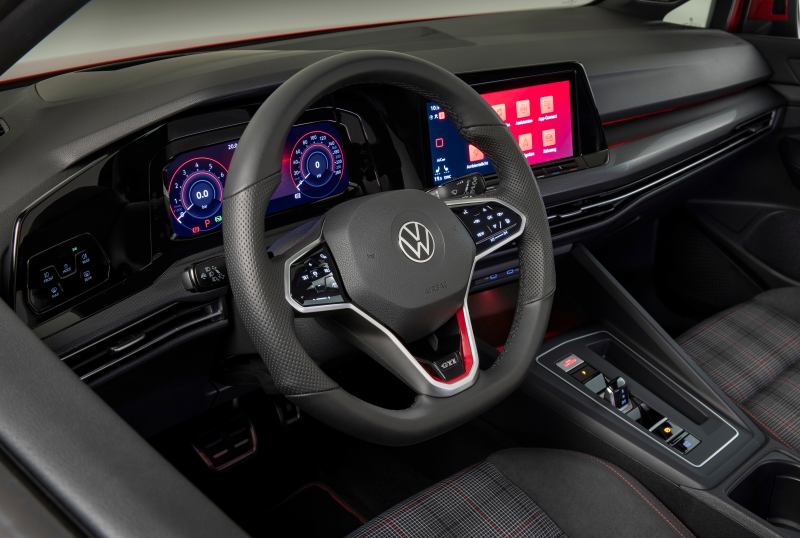 vw-golf-2025-03