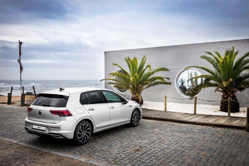 vw-golf-2025-11