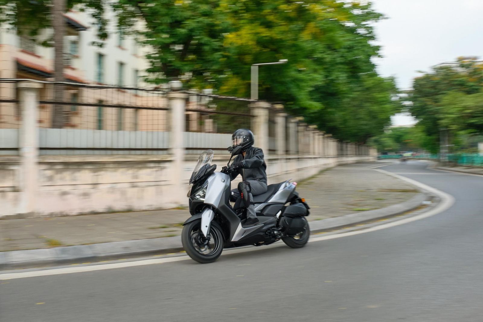 yamaha-xmax-autoblog-03