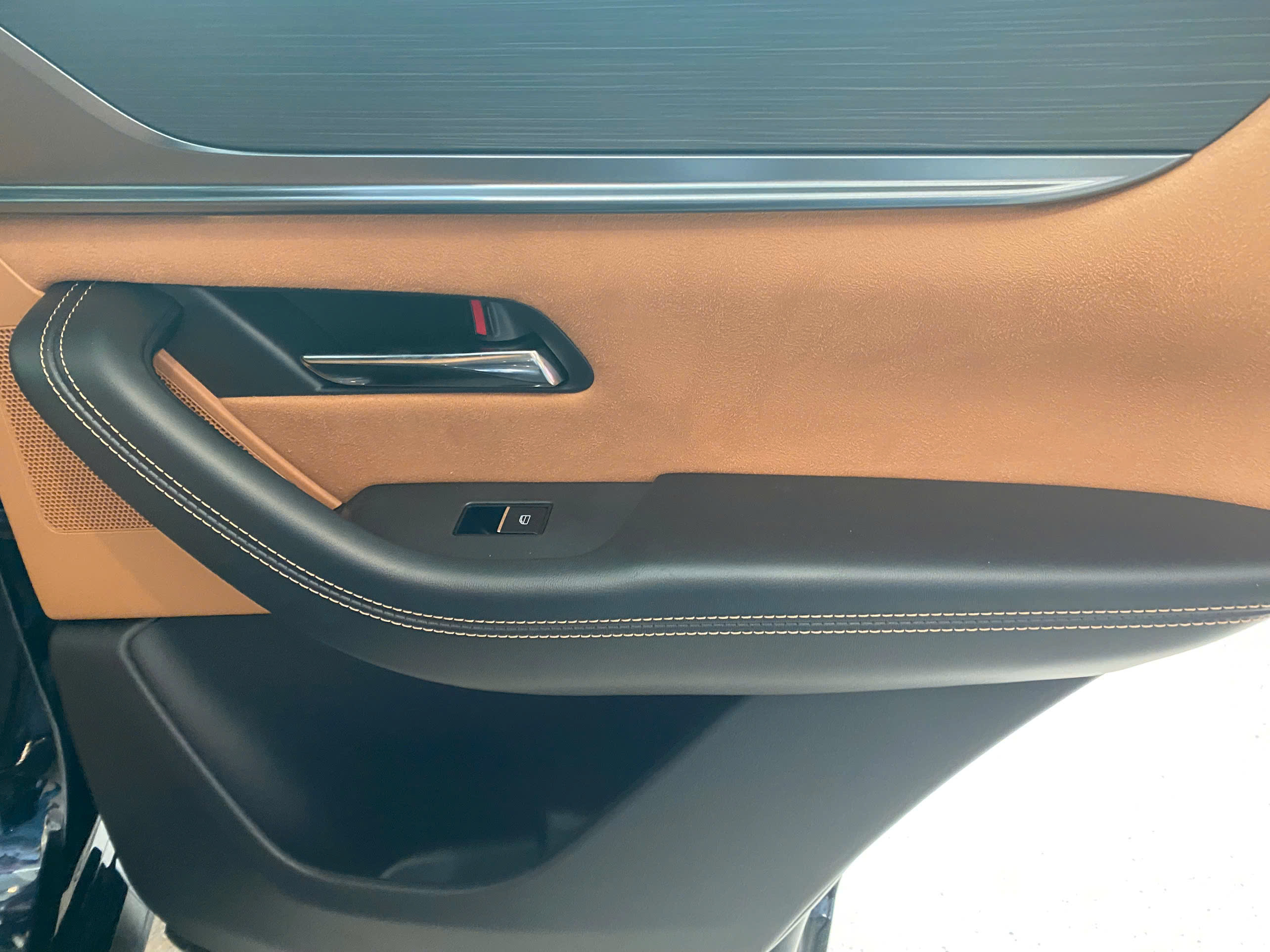 z7316281331398_68f86eb422362be1b8cb9913ffb394f4